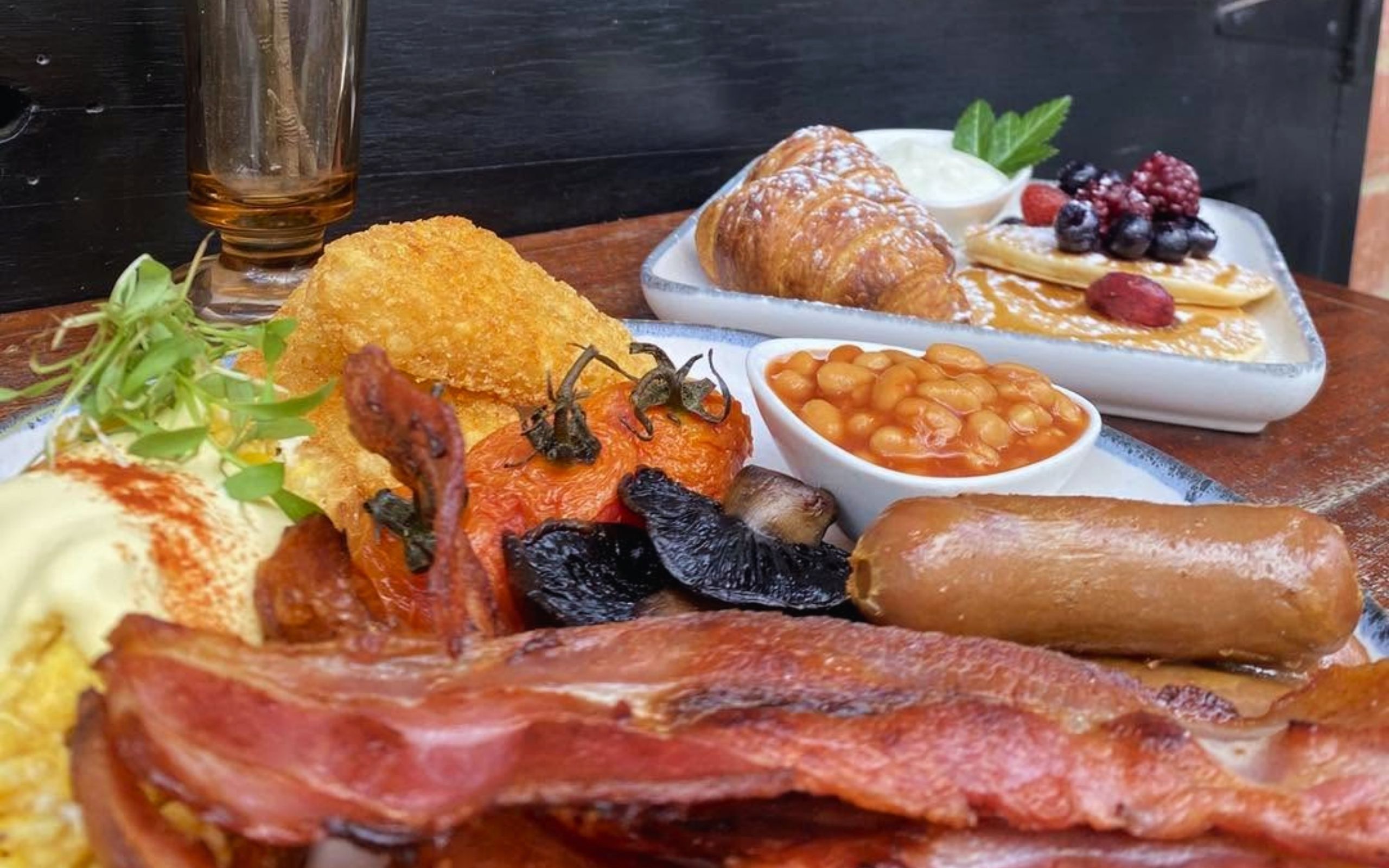 Evie's Bar & Grill